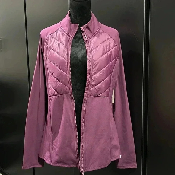 Marika Revive Drywik Finish jacket, zip front, thumb holes,quilted puffer panel - Picture 6 of 14